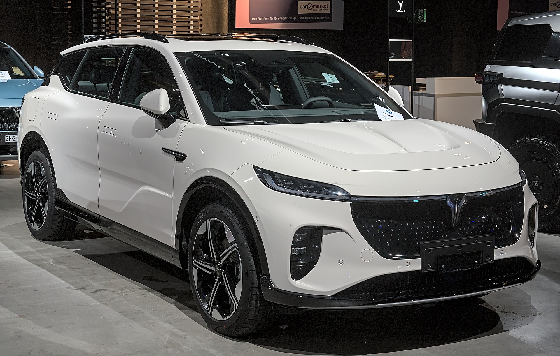 2023 Voyah Courage All-Wheel Drive