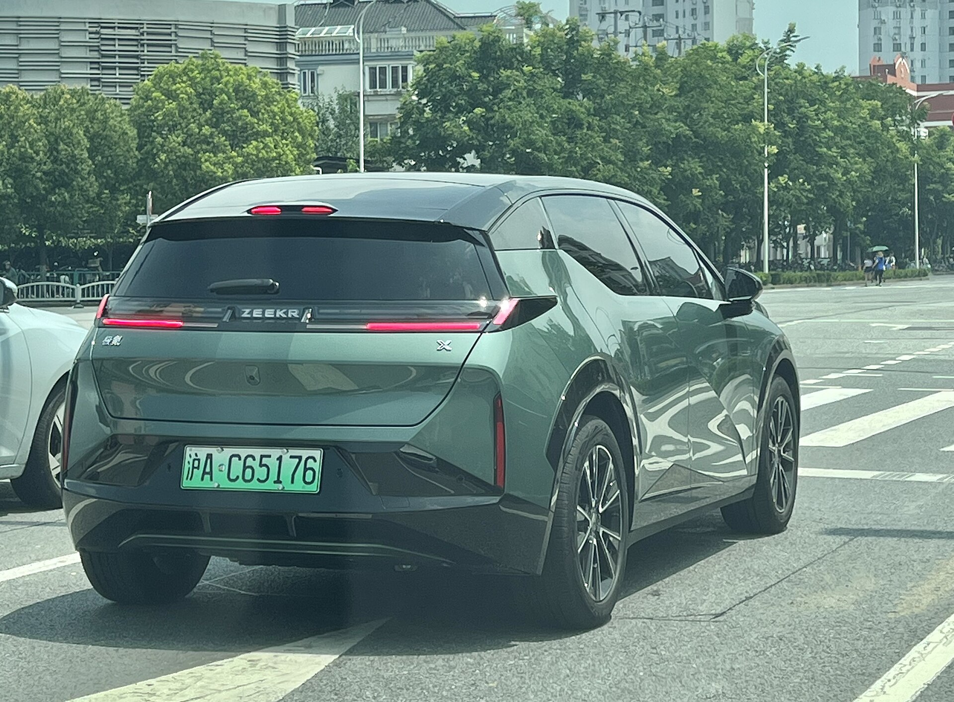 2023 Zeekr X All-Wheel Drive