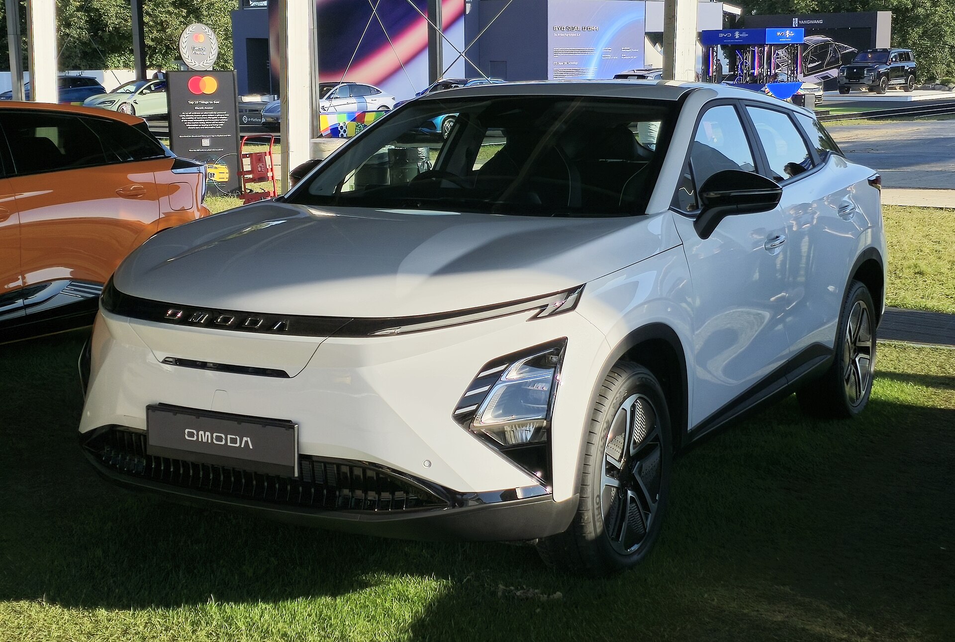 OMODA E5