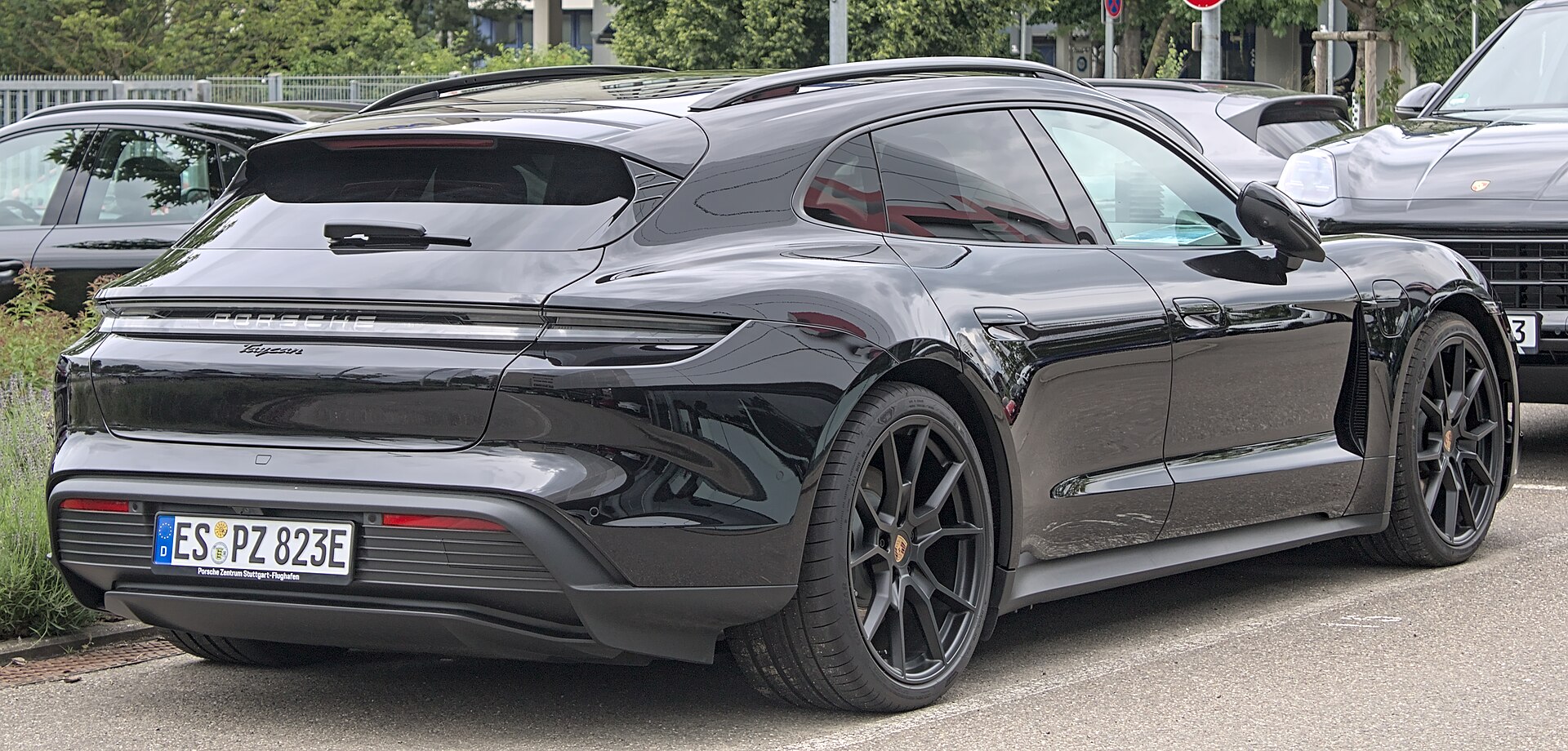 Porsche Taycan Turbo Cross Turismo