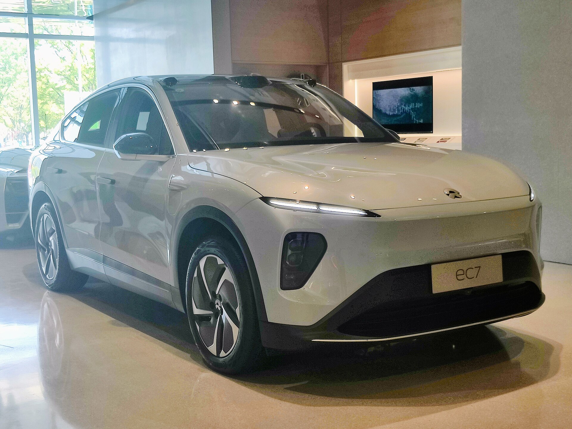 NIO EC7
