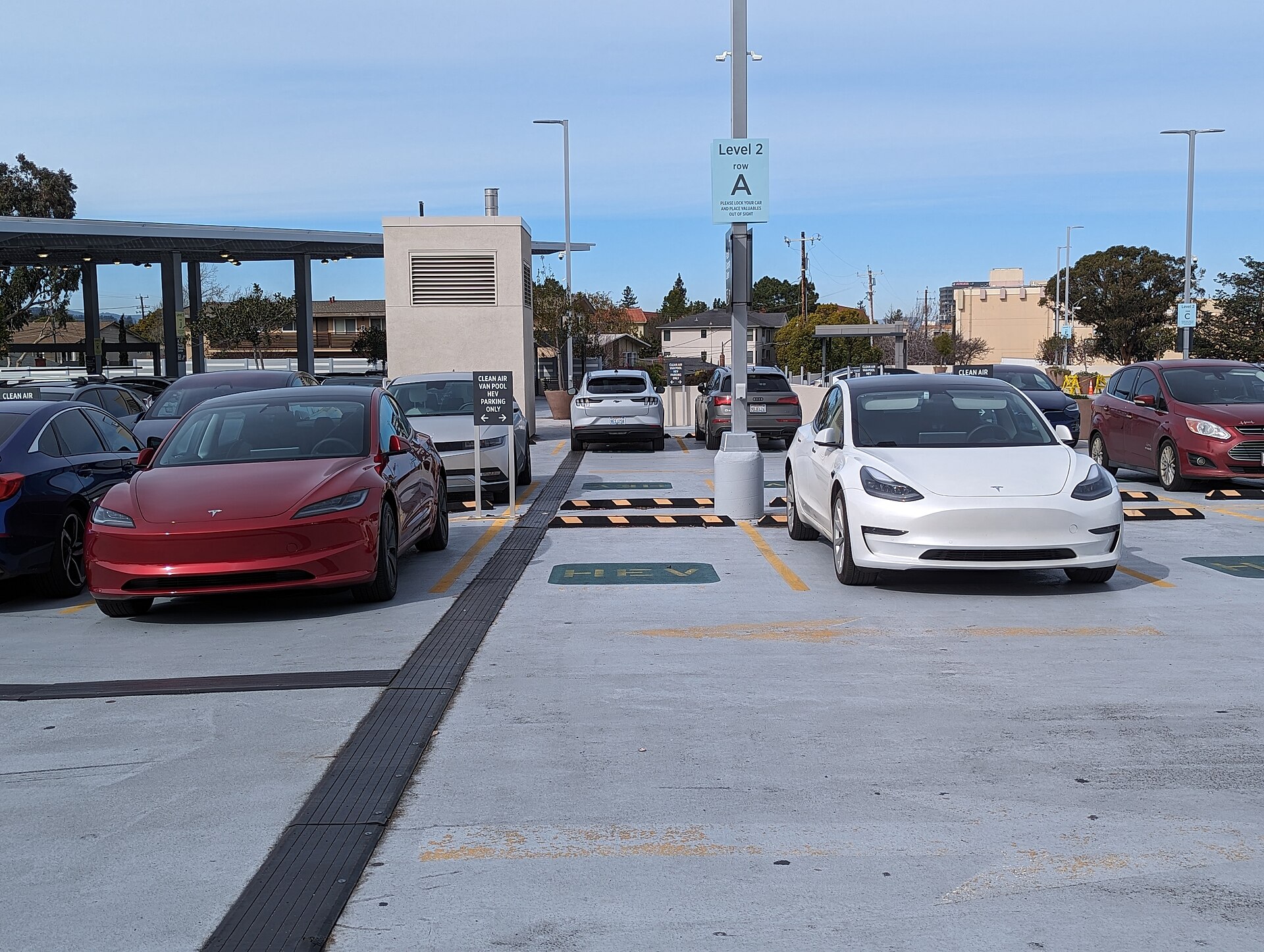 2025 Tesla Model 3 Rear-Wheel Drive